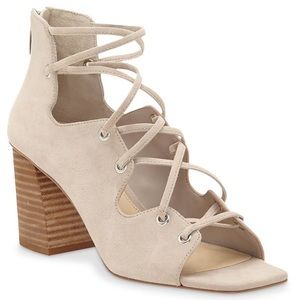 🆕 Vince Camuto Nahara Sandal